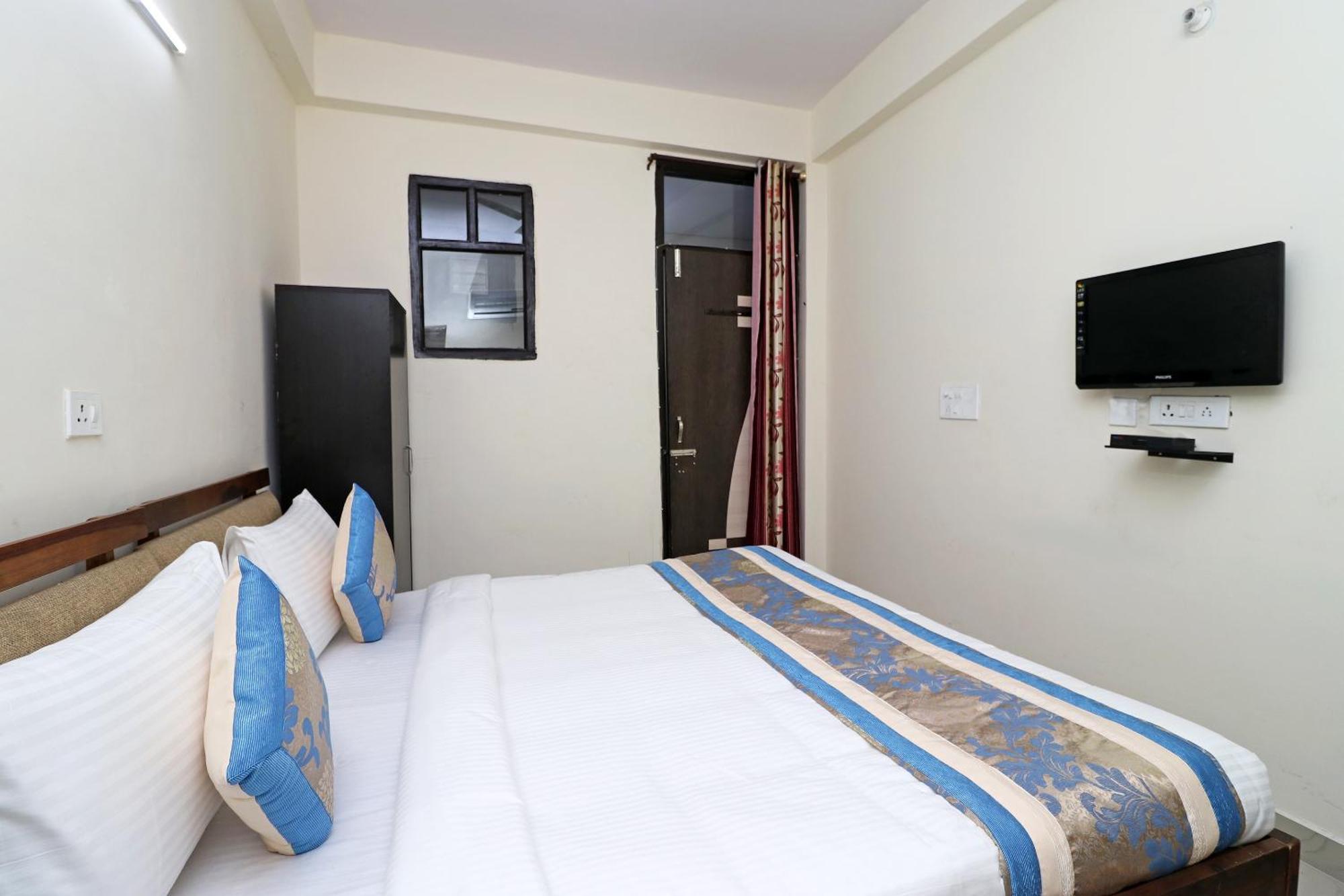 OYO 10663 Homestead Noida Exterior foto